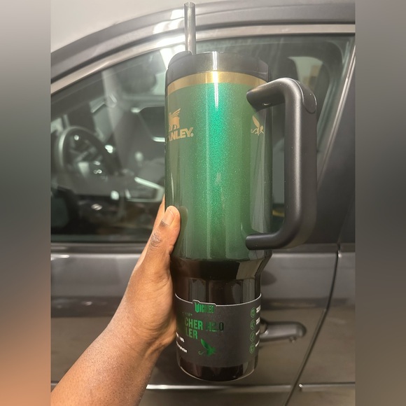 Stanley Wicked Elphaba 2024 40oz Quencher Authentic - Picture 6 of 16